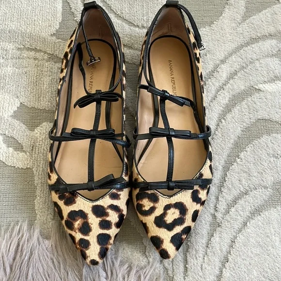 Banana Republic pointy toed leopard flat sz. 8.5 - Picture 1 of 4